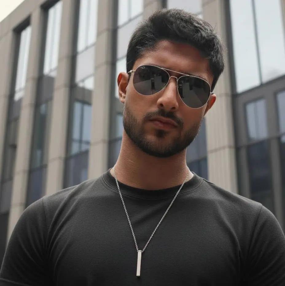 Titan Bar Pendent - Castellan